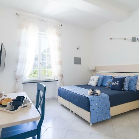 Aquamarine Relaxing Capri Suites Luaran gambar