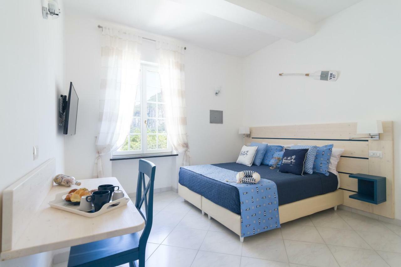 Aquamarine Relaxing Capri Suites Luaran gambar