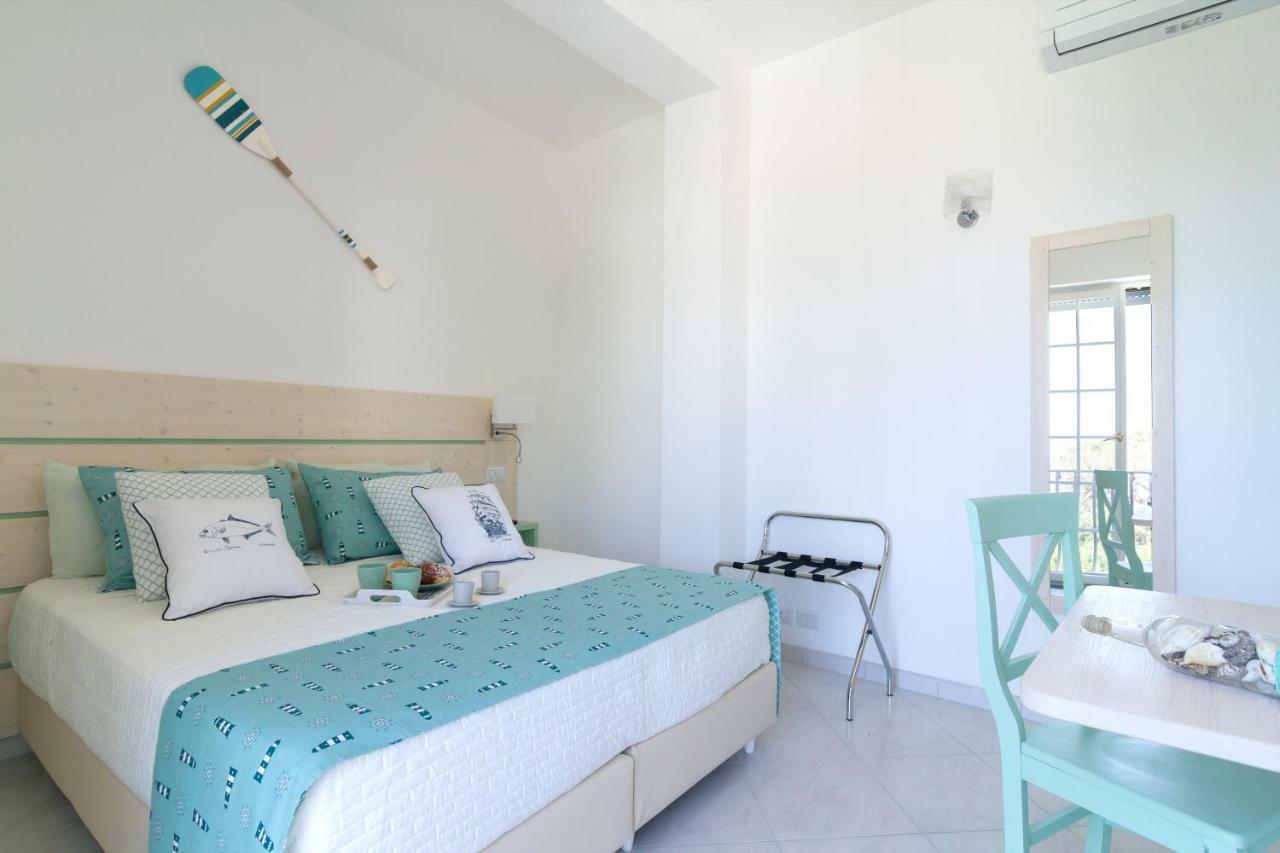 Aquamarine Relaxing Capri Suites Luaran gambar