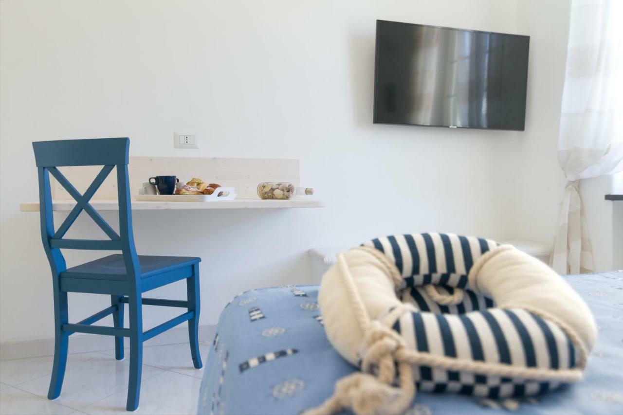 Aquamarine Relaxing Capri Suites Luaran gambar