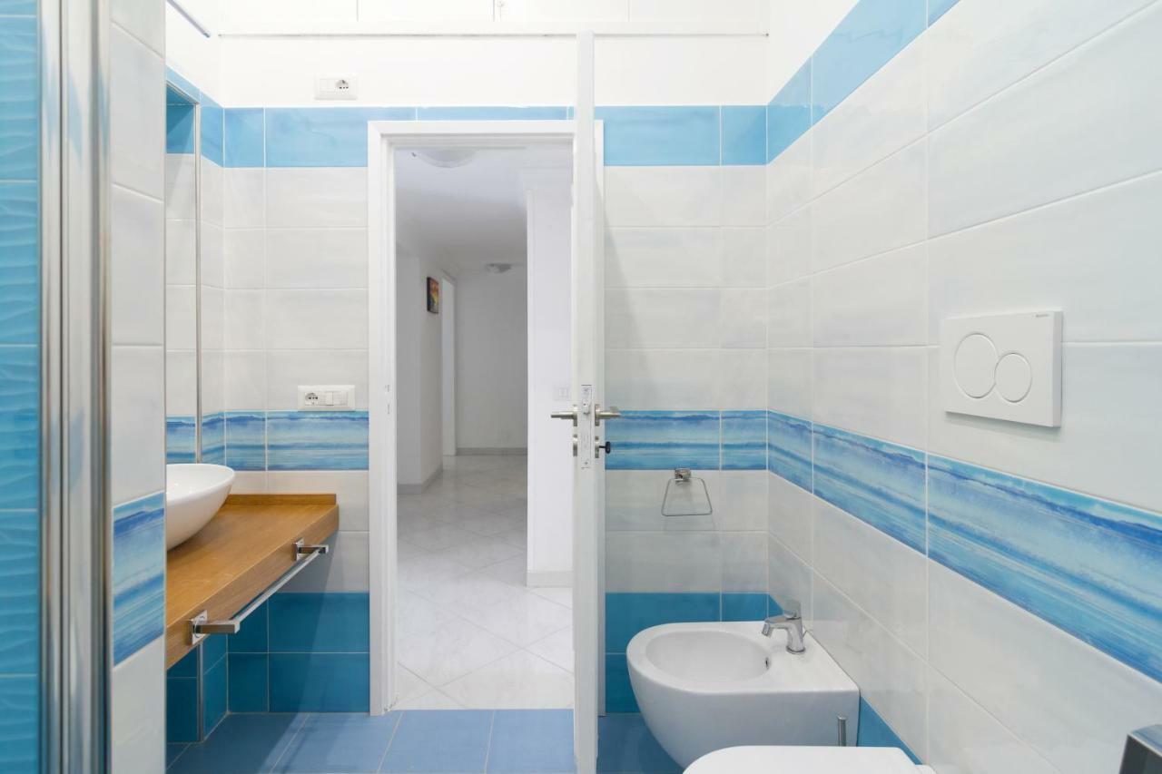 Aquamarine Relaxing Capri Suites Luaran gambar