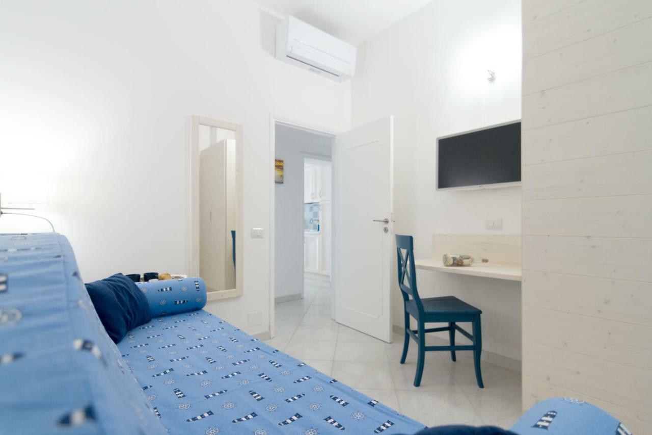 Aquamarine Relaxing Capri Suites Luaran gambar